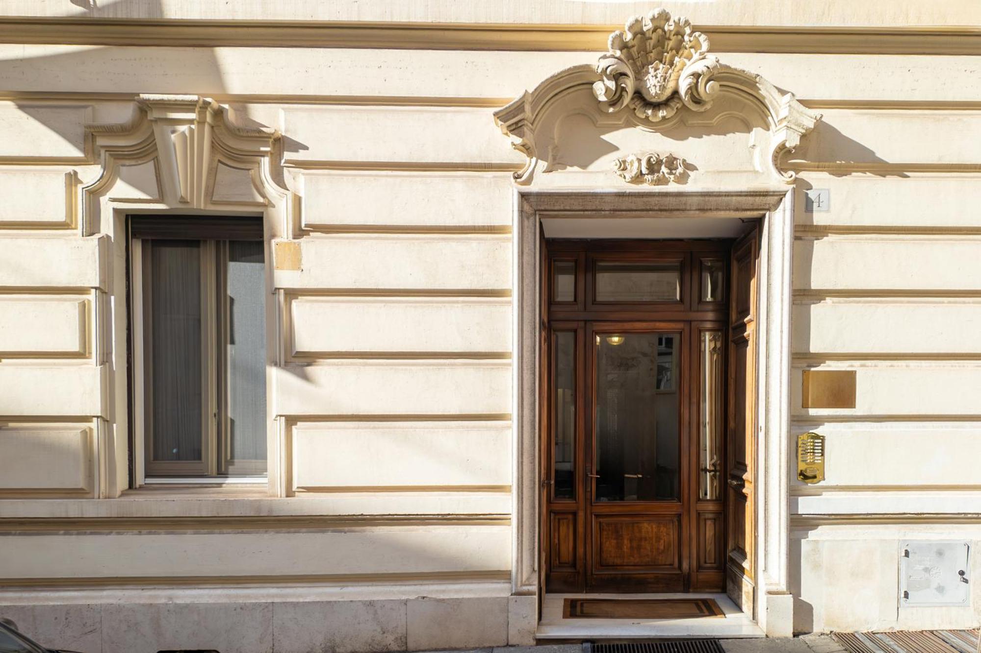 C3 Top Class Apartment, 2 Camere Da Letto, 2 Bagni, Giardino Distante 15 Minuti A Piedi Da Fontana Di Trevi Rome Exterior photo